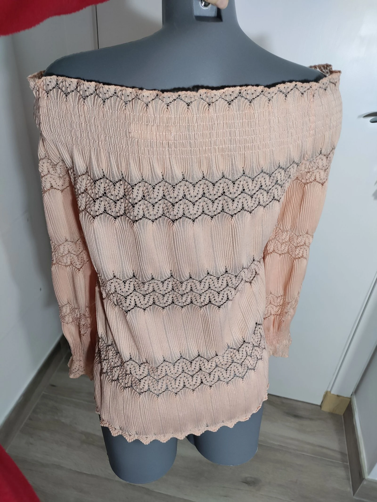 Zalige elastische blouse in zalmkleur May Shining Star met boothals – maat S/M (zie afmetingen) – photo 7